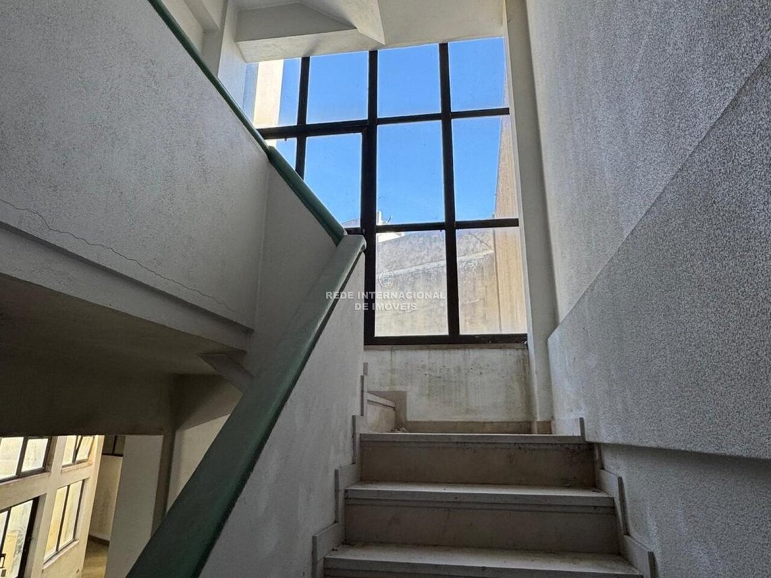 Estate in Falagueira-Venda Nova, Lisbon, Portugal 2 - 19151027