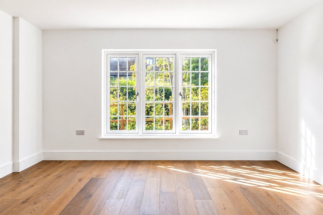 Casa a Hook Heath, Woking, Inghilterra 2 - 16941578