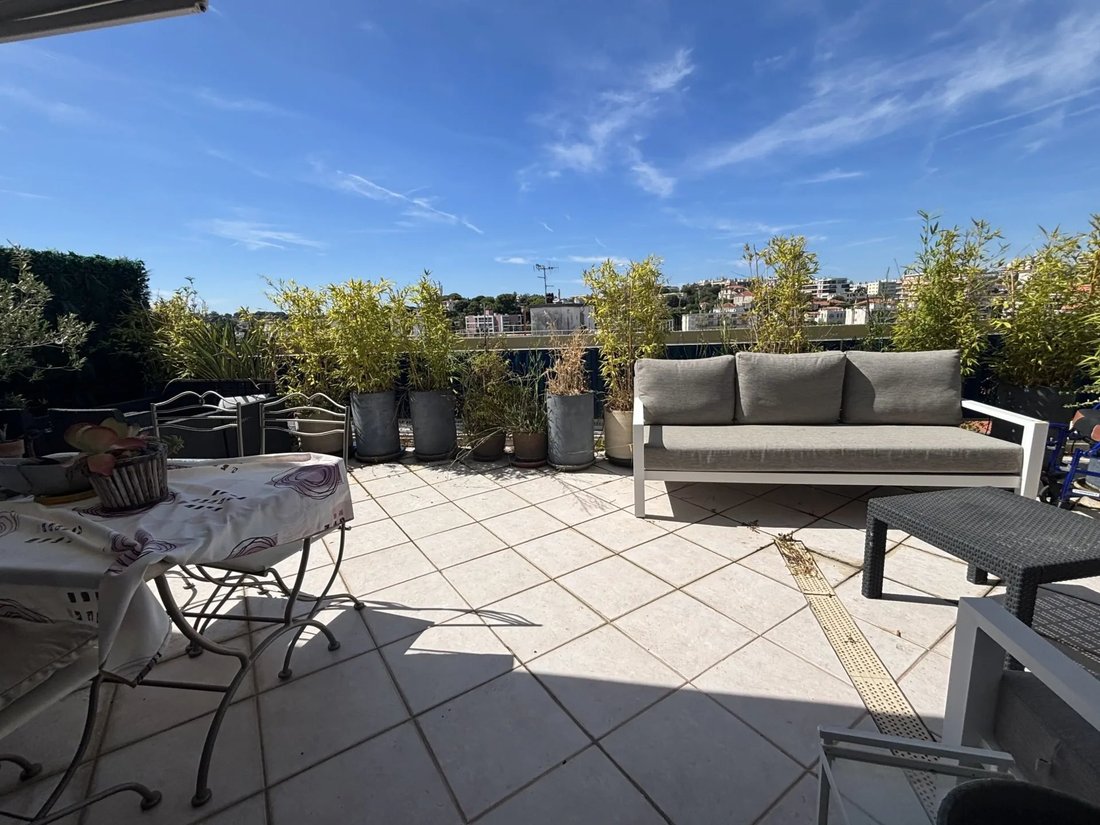 Appartamento a Lagare, Antibes, Francia 1 - 19150588