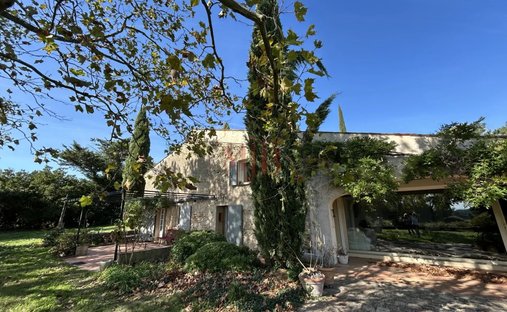 Maison à Lambesc, Provence-Alpes-Côte d'Azur, France 1