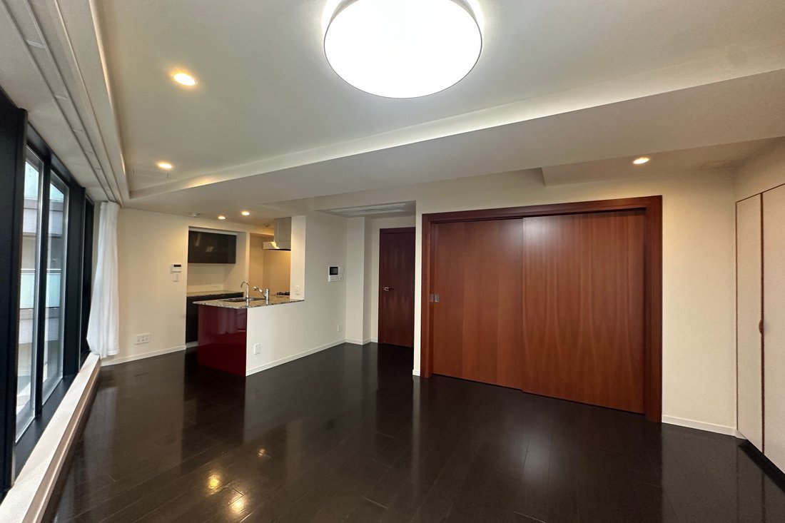 Condo in Minato City, Tokyo, Japan 3 - 19149813