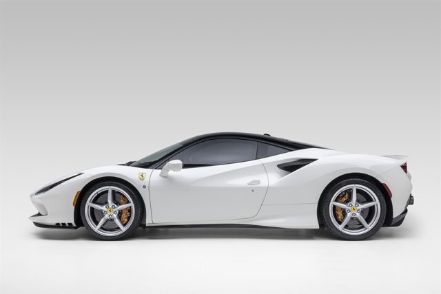 Coupe in Newport Beach, CA, United States 3 - 19150826