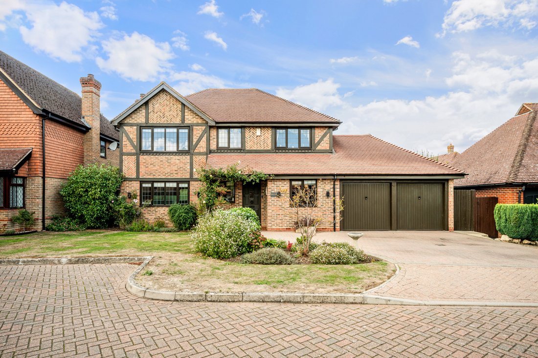 House in Epsom and Ewell, England 1 - 19150314