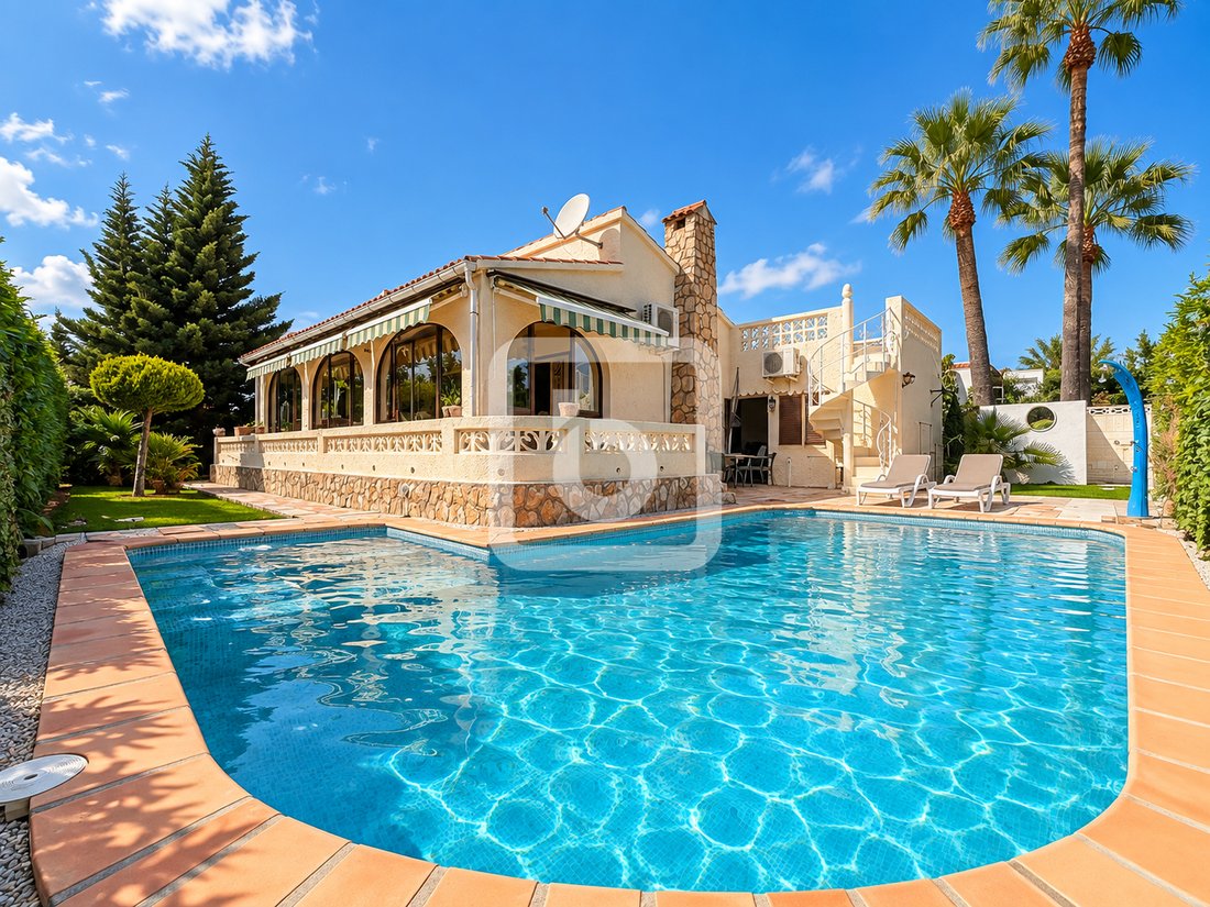 Villa a Dénia, Comunità Valenzana, Spagna 1 - 19150732