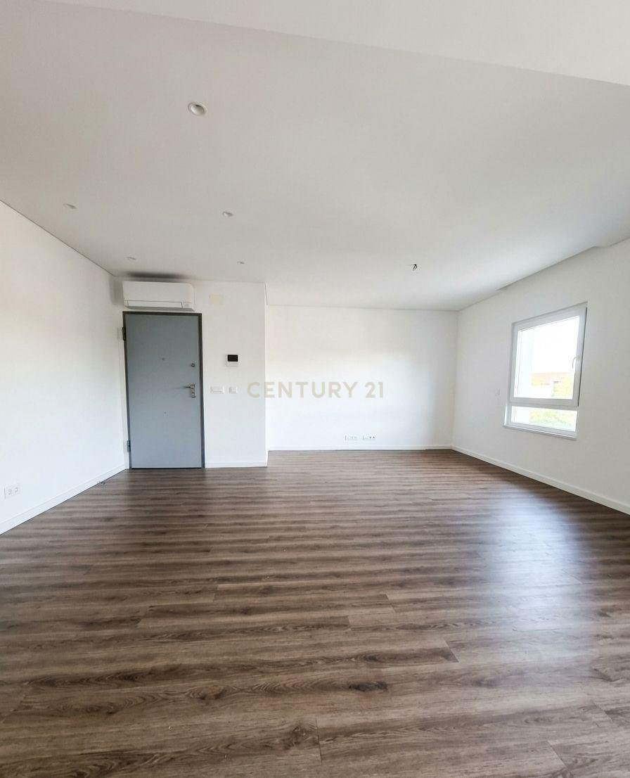 Apartment in Parede, Lisbon, Portugal 5 - 19150856