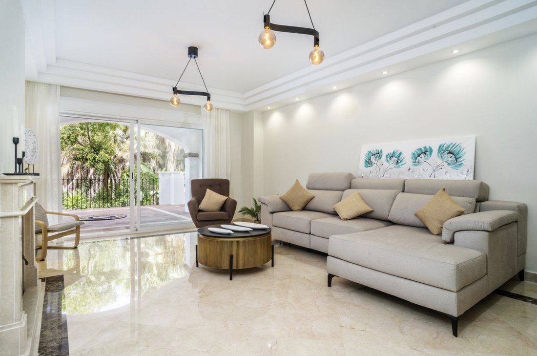 Apartment in Marbella, Andalusia, Spain 4 - 19151085