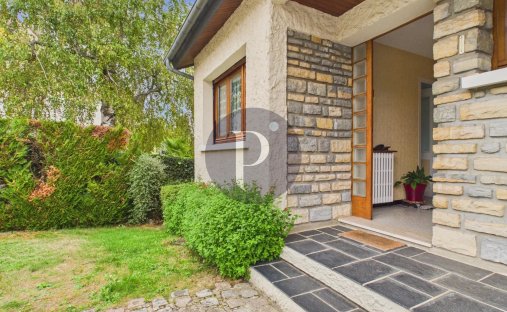 Maison à Bois de Verrieres-Vaupereux, Verrières-le-Buisson, France 1