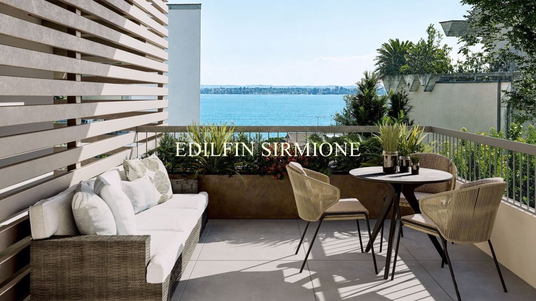 Apartment in Centro Storico, Desenzano del Garda, Lombardy 2 - 19142760