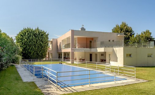 Haus in Barcarena, Lissabon, Portugal 1