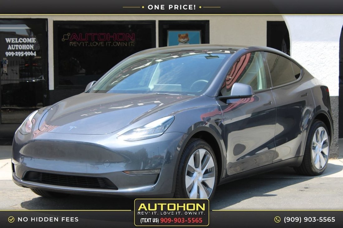 Suv in Fontana, CA, United States 1 - 18489110