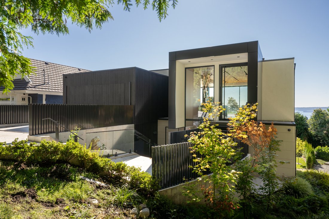 House in West Vancouver, British Columbia, Canada 1 - 19151182