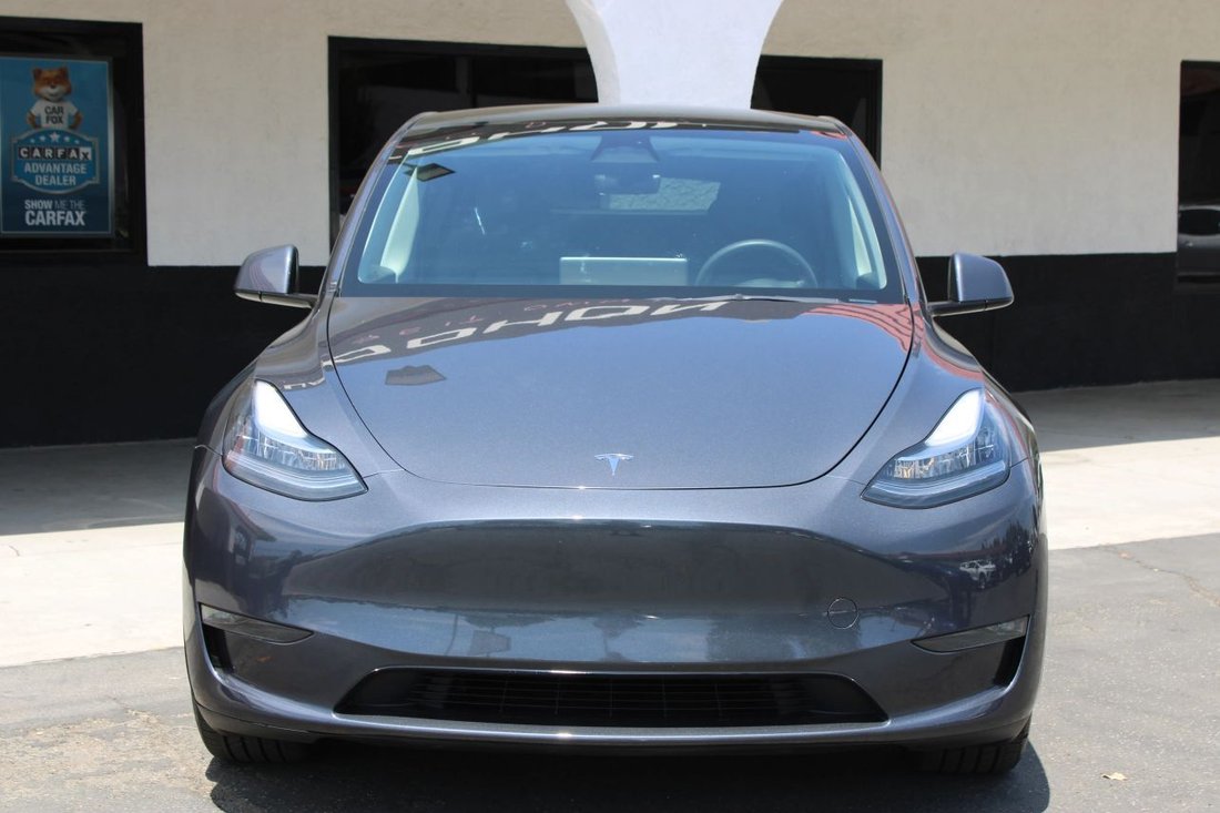 Suv in Fontana, CA, United States 2 - 18489110