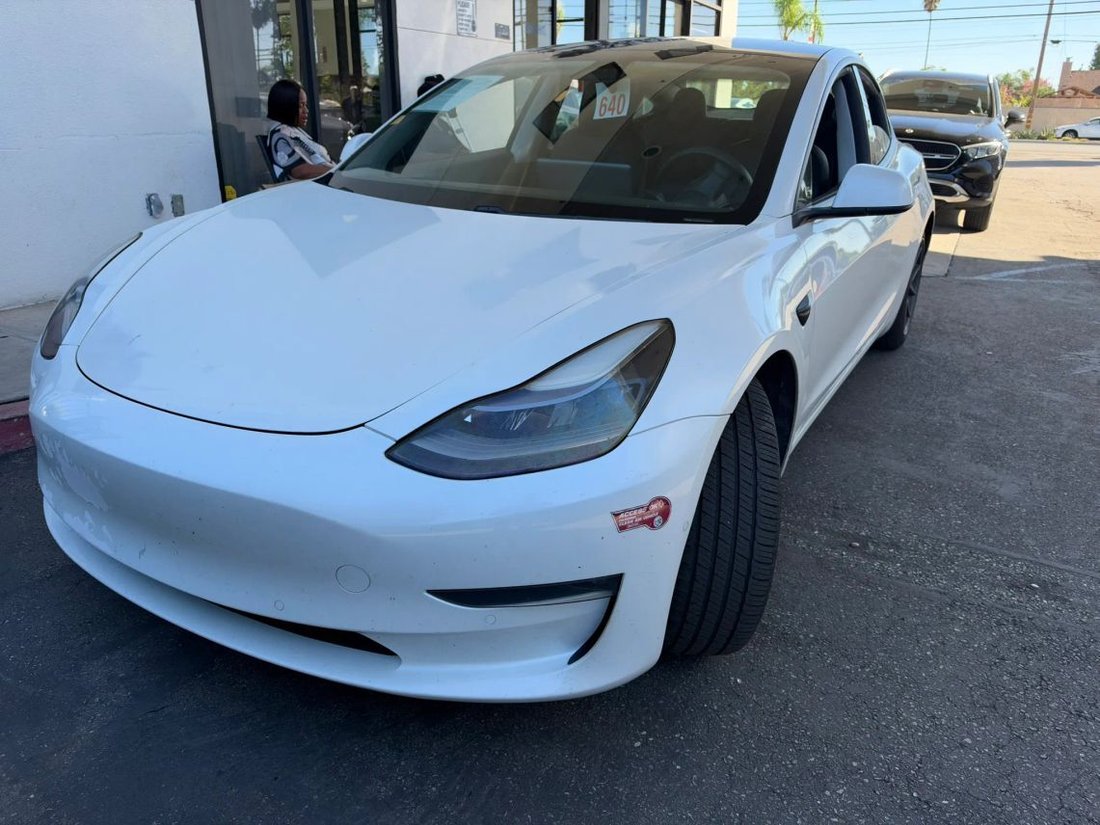 Sedan in Azusa, CA, United States 1 - 19151503