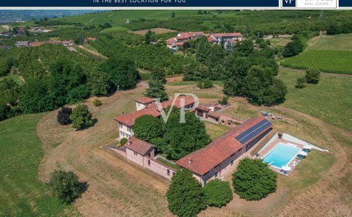 Haus in La Morra, Piemont, Italien 1