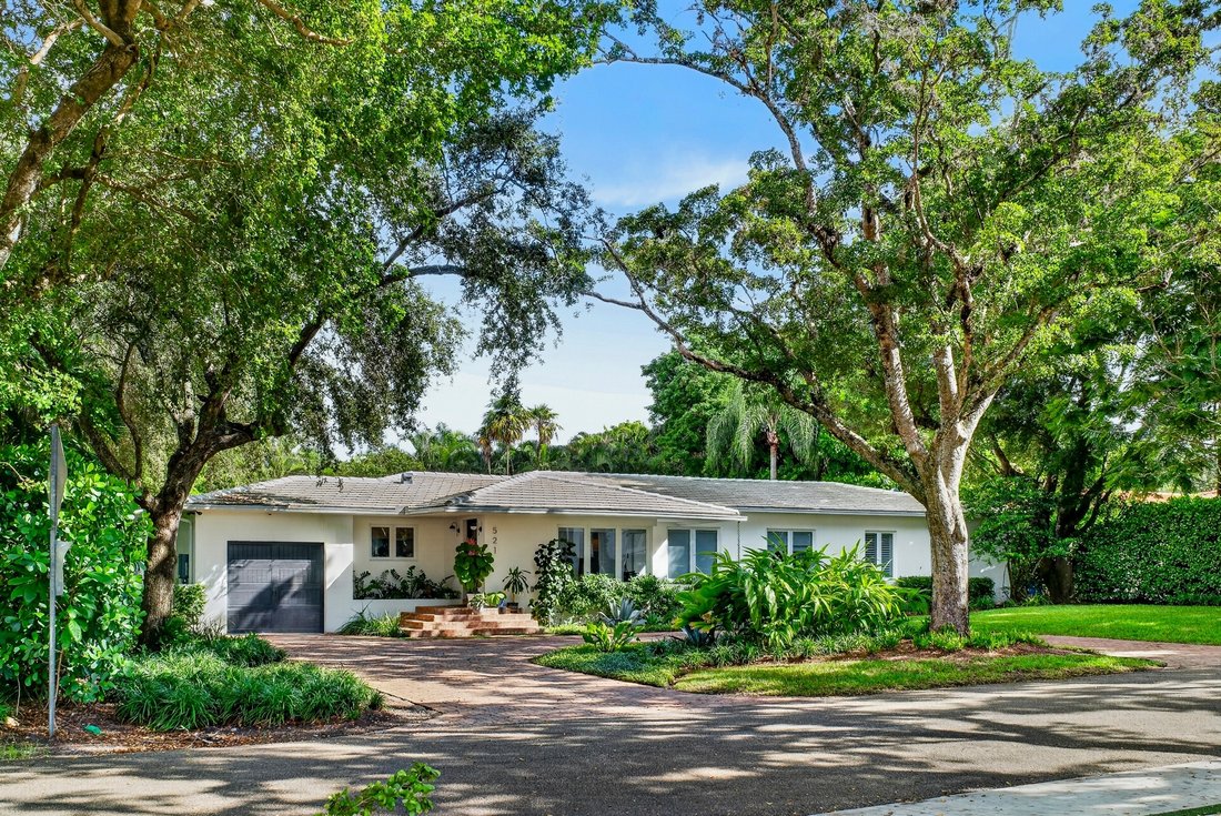 House in Miami, Florida, United States 1 - 19152002