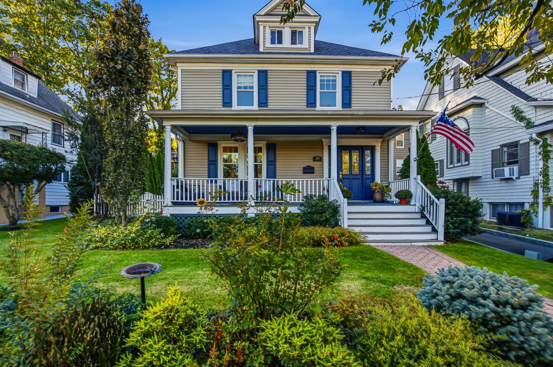 House in Port Washington, New York, United States 1 - 19152004
