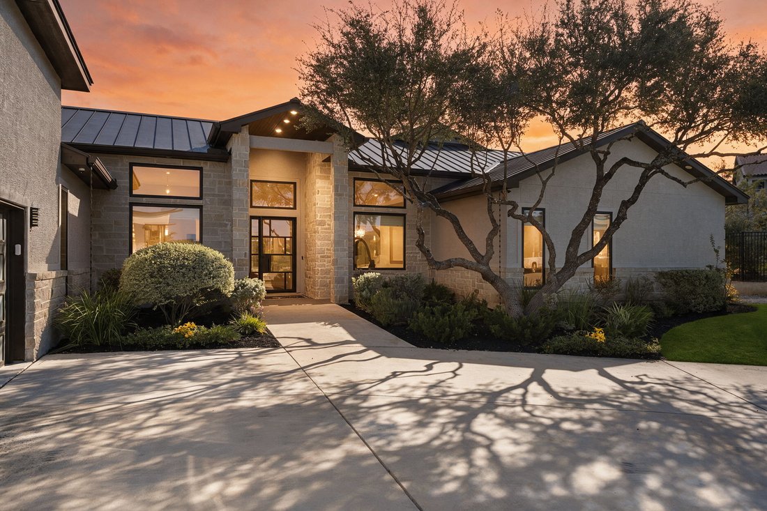 House in San Antonio, Texas, United States 1 - 19152024