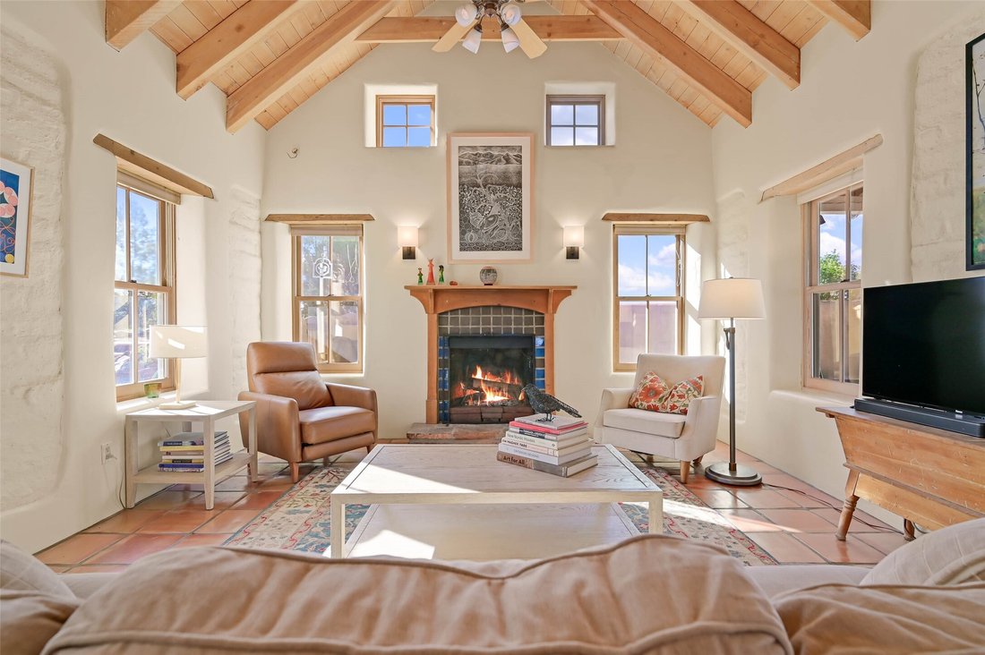 Maison à Santa Fe, Nouveau-Mexique, États-Unis 4 - 19152023
