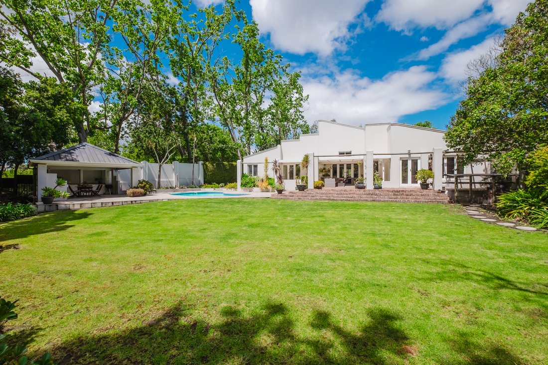 Haus in Constantia, Southern Suburbs, Kapstadt 1 - 19152008