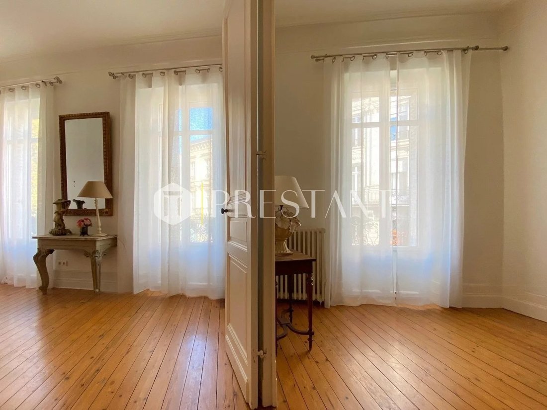 Apartment in Hôtel de Ville-Quinconce-Saint Seurin-Fondaudège, Bordeaux, France 5 - 19152364