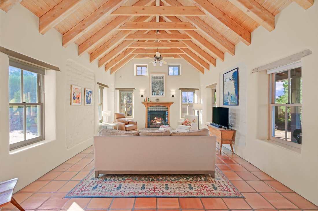 Maison à Santa Fe, Nouveau-Mexique, États-Unis 1 - 19152023