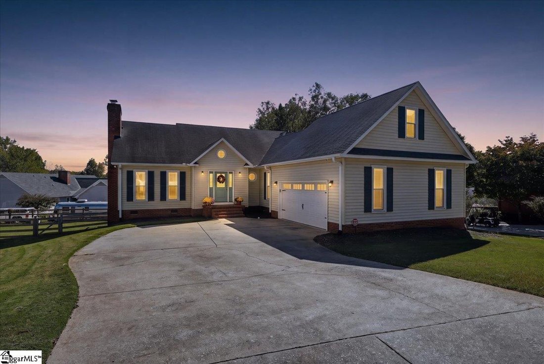 House in Travelers Rest, South Carolina, United States 1 - 19152082