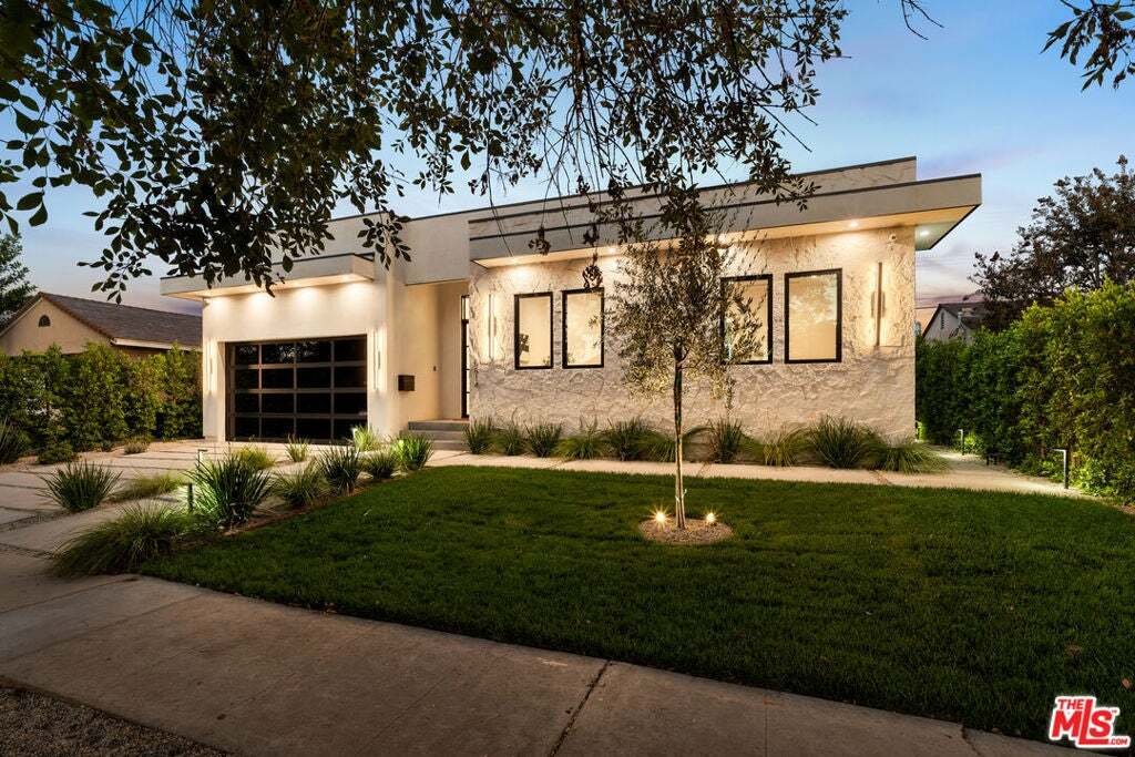 House in Los Angeles, California, United States 2 - 19152172