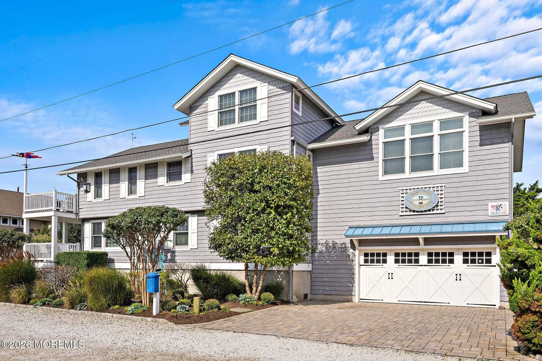 House in Ship Bottom, New Jersey, United States 2 - 19152121