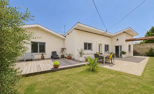 Haus in CCLAPS-Camponac, Pessac, Frankreich 1
