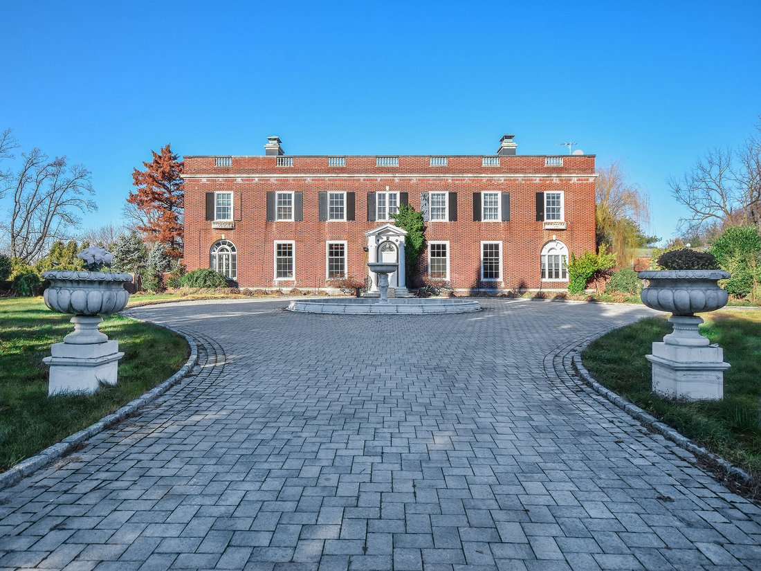 House in Port Washington, New York, United States 3 - 19146378