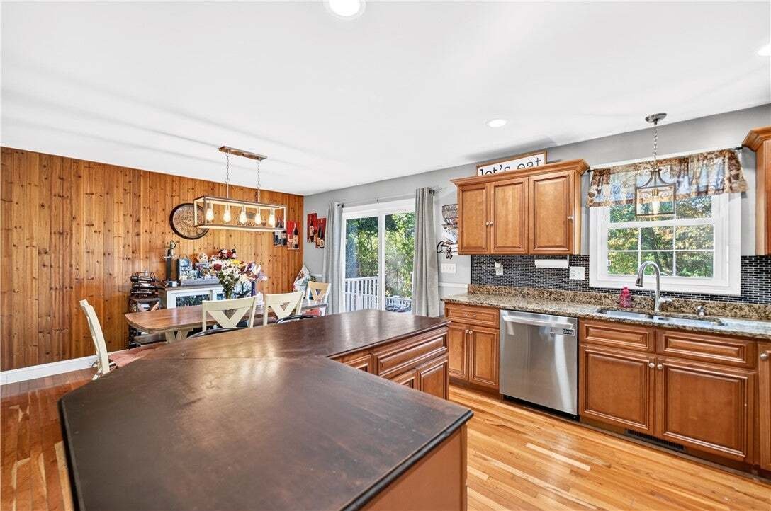 House in Foster, Rhode Island, United States 3 - 19152189