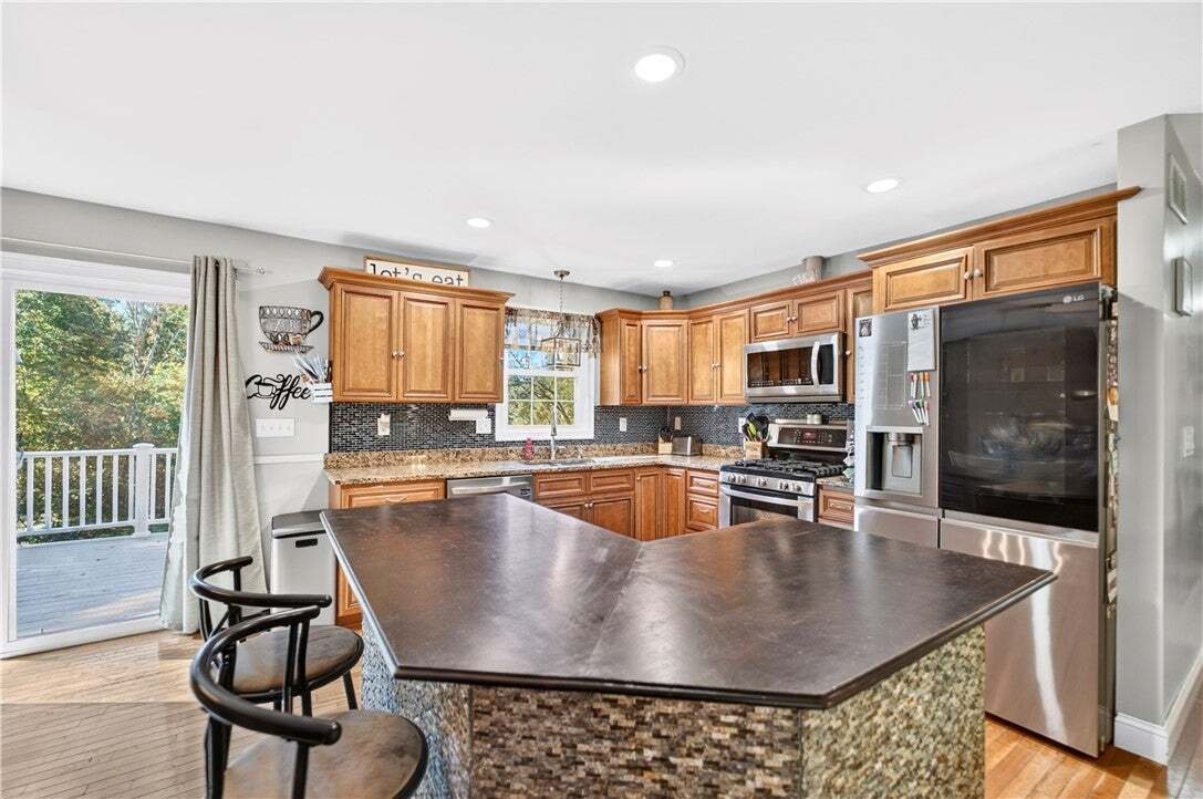 House in Foster, Rhode Island, United States 2 - 19152189
