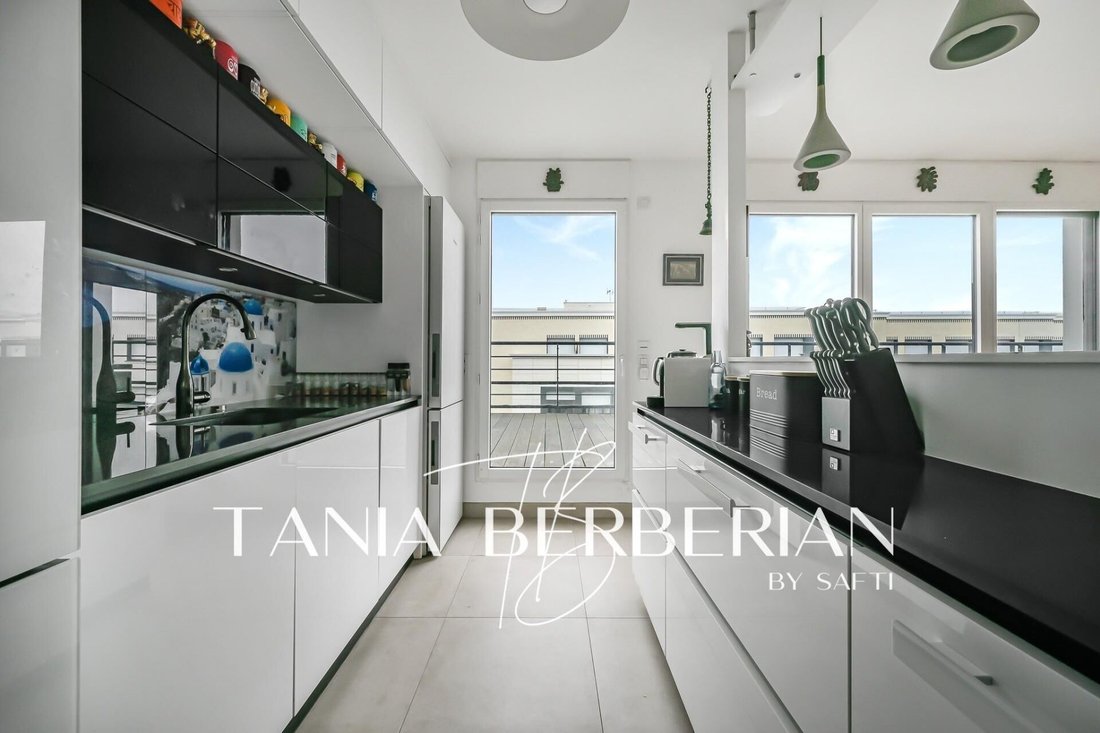 Apartment in Plateau Ouest, Suresnes, France 4 - 19153849