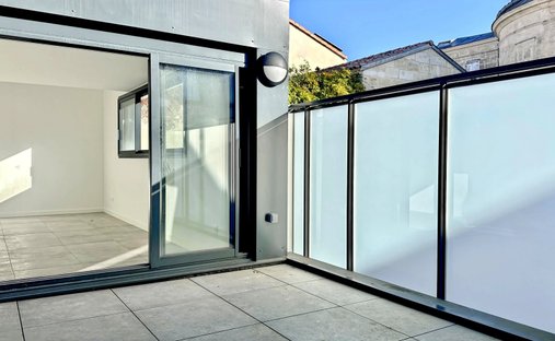 Townhouse in Grand Parc-Chartrons-Paul Doumer, Bordeaux, France 1