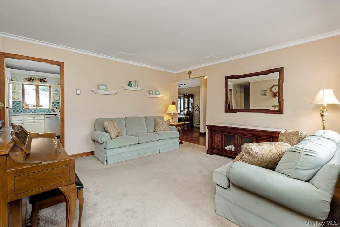 Casa a West Babylon, New York, Stati Uniti 5 - 19156089
