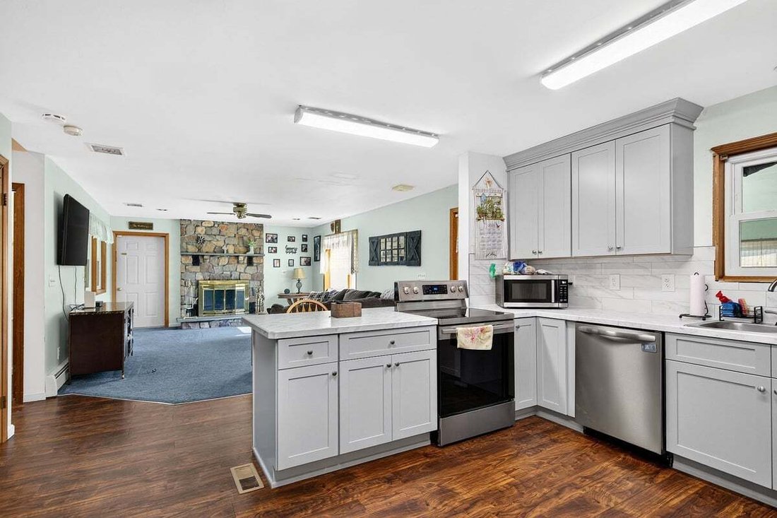 House in Monroe Township, New Jersey, United States 4 - 19154539