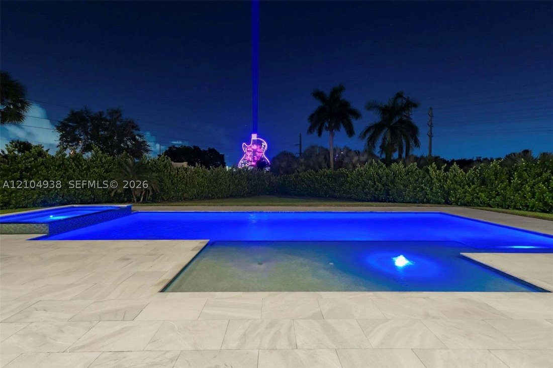 House in Davie, Florida, United States 2 - 19152526