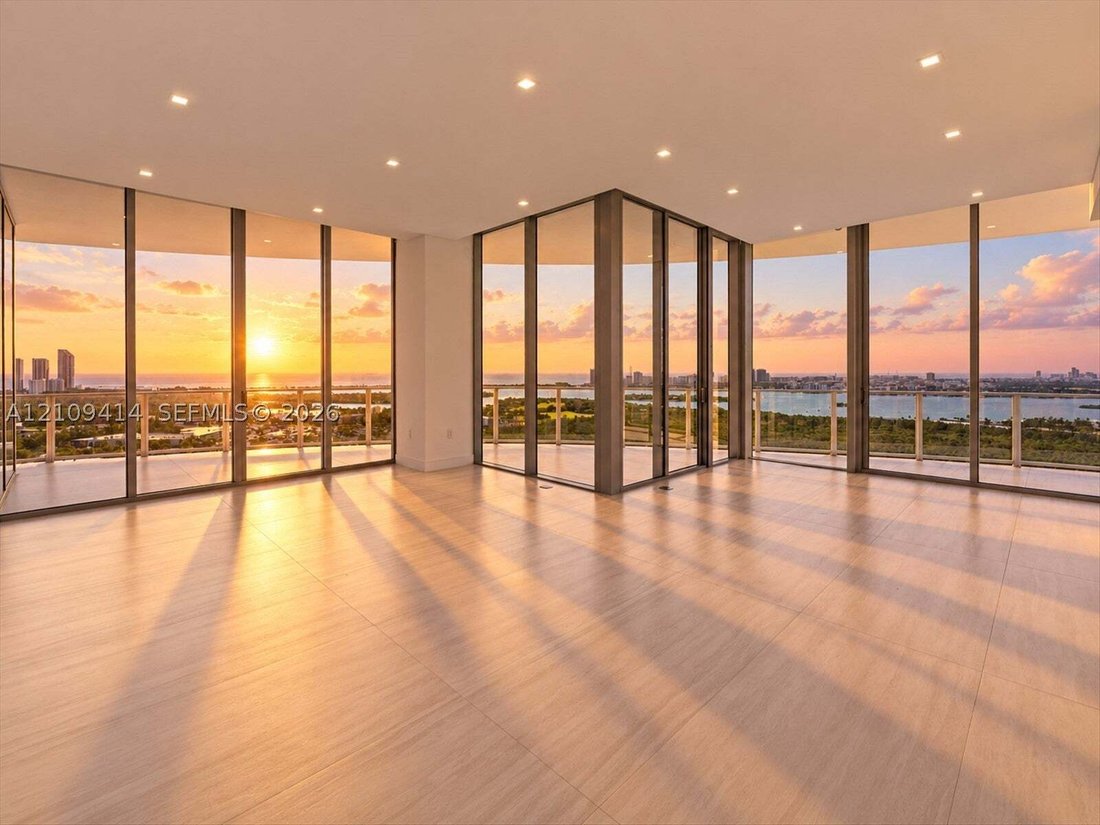 Condo in North Miami Beach, Florida, United States 1 - 19155760