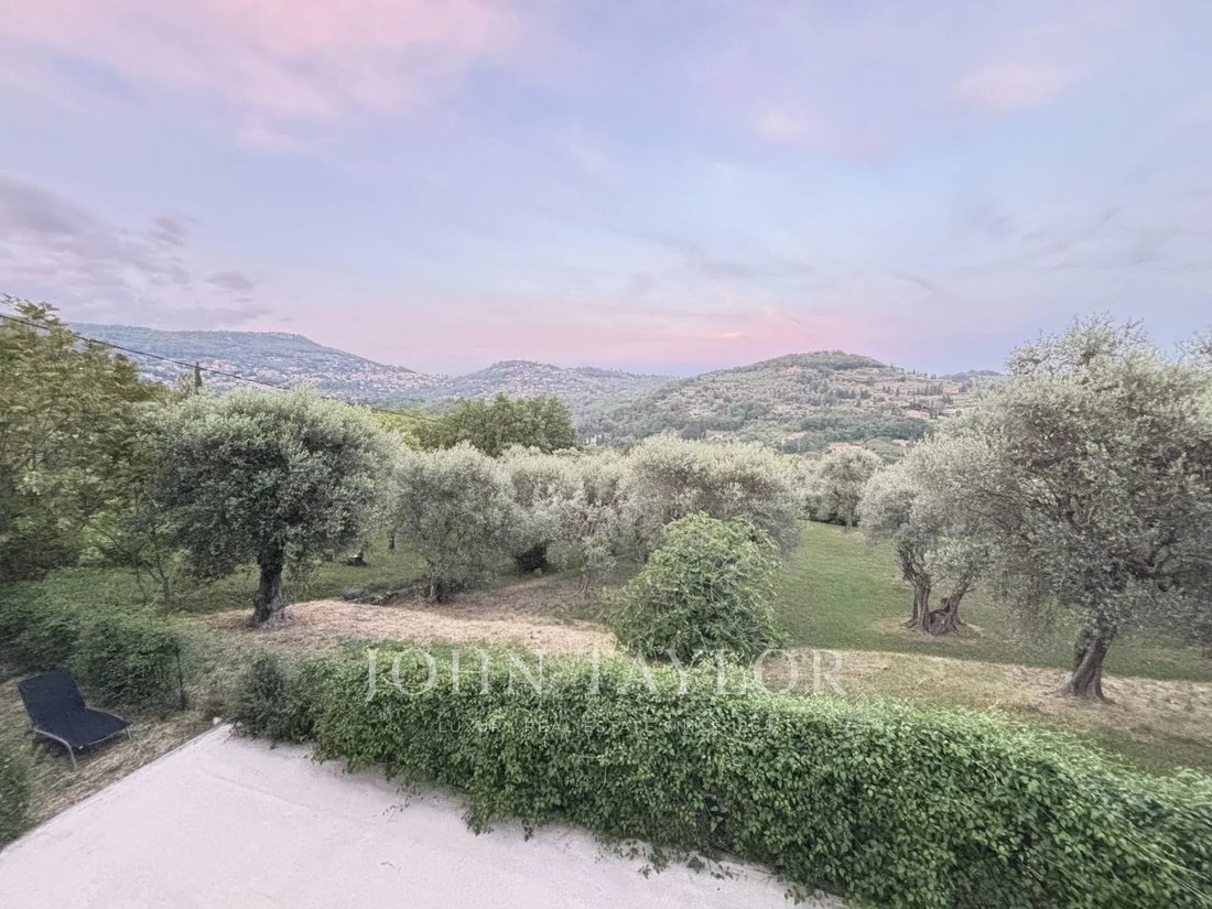 Villa in Grasse, Provence-Alpes-Côte d'Azur, France 5 - 19153122