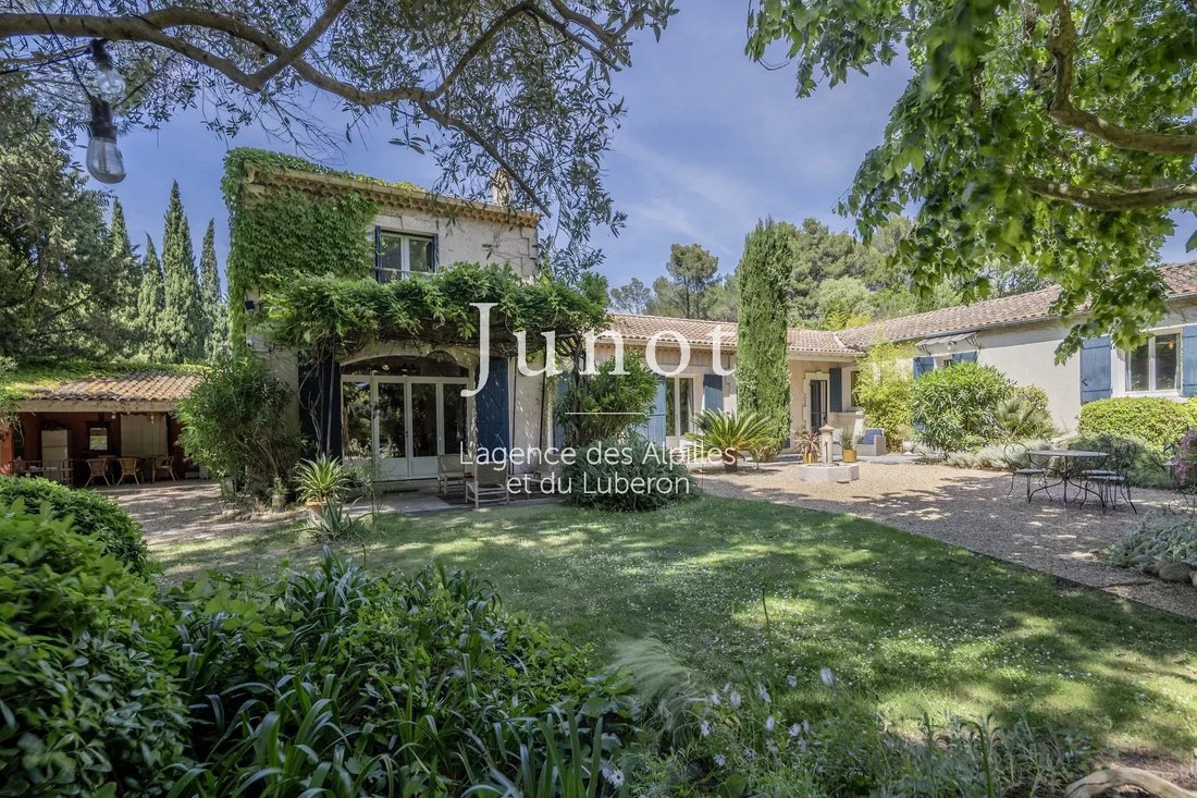 Casa a Saint-Remy-de-Provence, Provenza-Alpi-Costa Azzurra, Francia 1 - 19152721