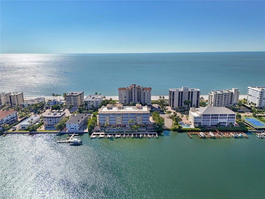 Eigentumswohnung in Naples, Florida, Vereinigte Staaten 1 - 19157482