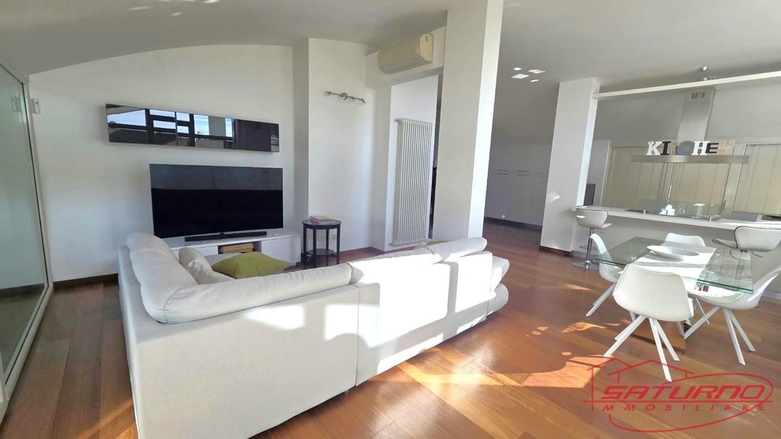 Penthouse en Sant'Anna, Lucca, Italia 3 - 19154867