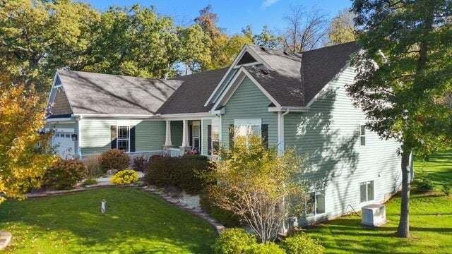 House in Spring Grove, Illinois, United States 2 - 19125093