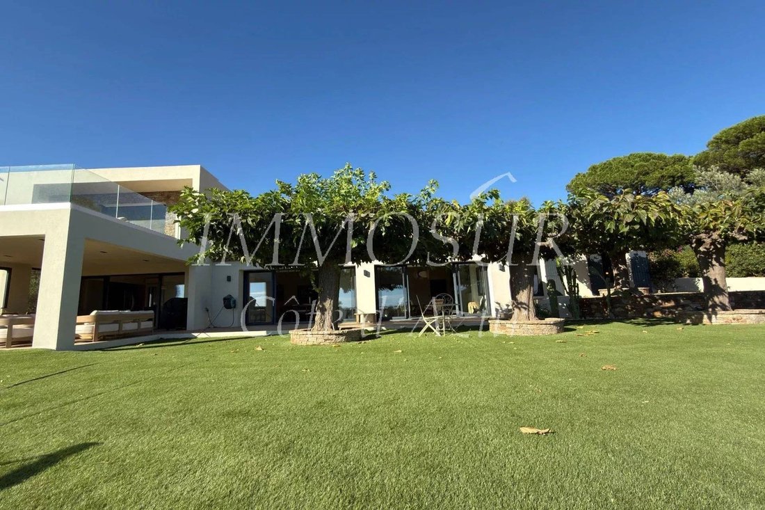 House in La Croix-Valmer, Provence-Alpes-Côte d'Azur, France 4 - 19156027