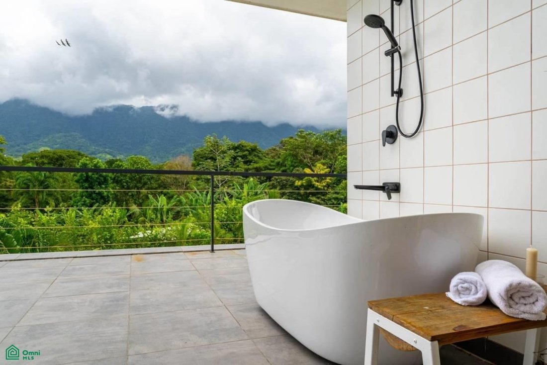 House in Ojochal, Puntarenas Province, Costa Rica 5 - 18511626