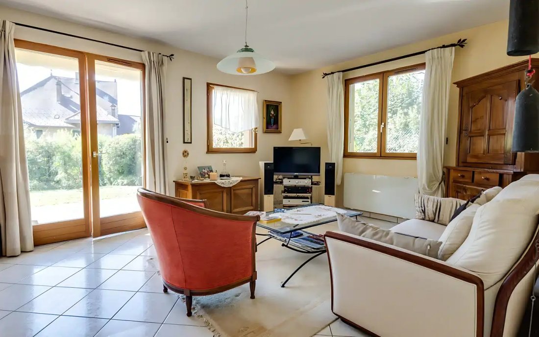 Apartamento en Talloires, Talloires-Montmin, Francia 1 - 19153064