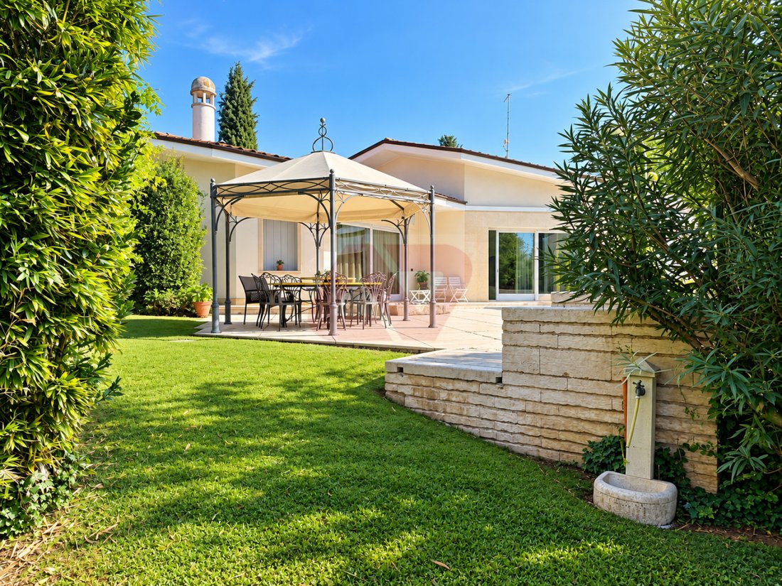 Villa in Sant'Ambrogio di Valpolicella, Veneto, Italy 3 - 19156419