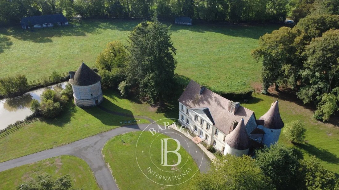 Castillo en Livarot-Pays-d'Auge, Normandía, Francia 4 - 19153285