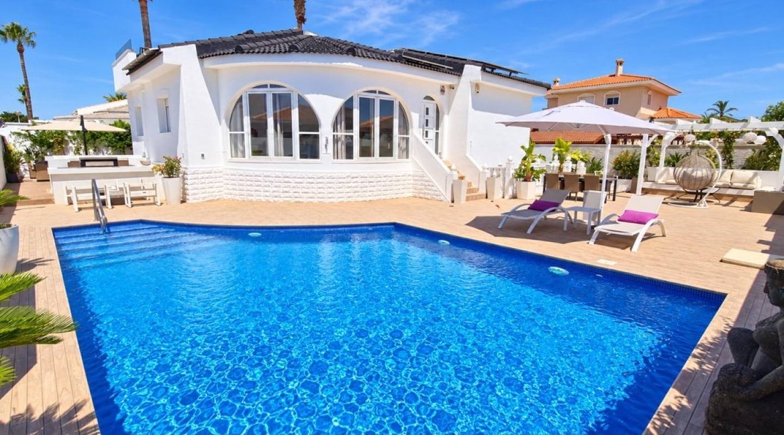 Villa in Quesada, Rojales, Land Valencia 1 - 19156223