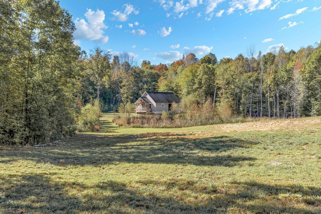 House in Athens, Tennessee, United States 4 - 19152371